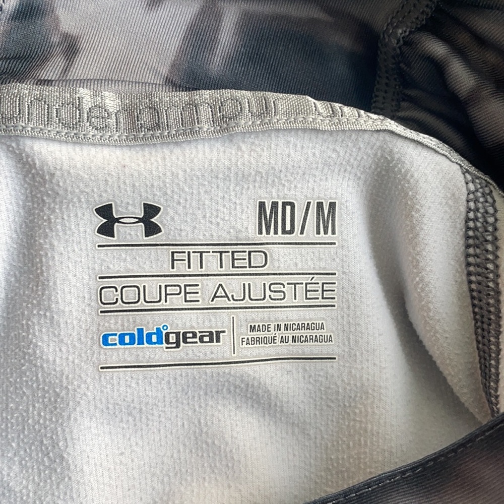 Under Armour Cold Gear Insulated Grey Athletic Top - Picture 7 of 8